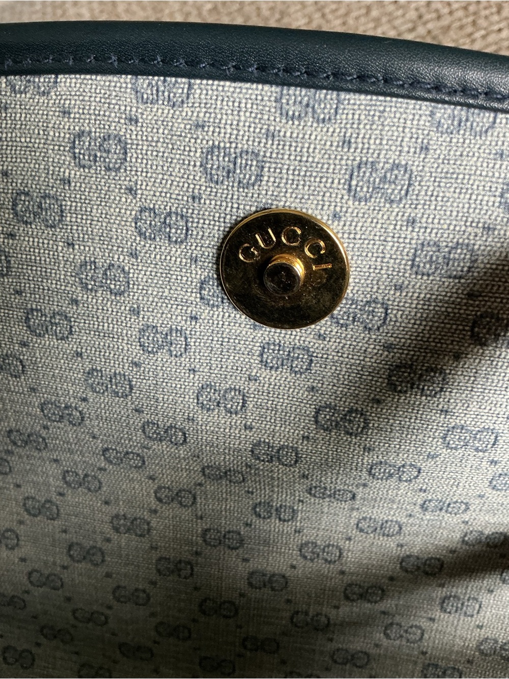 GUCCI Classic Monogram Crossbody Bag in Light Gray and Black - Picture 10 of 16